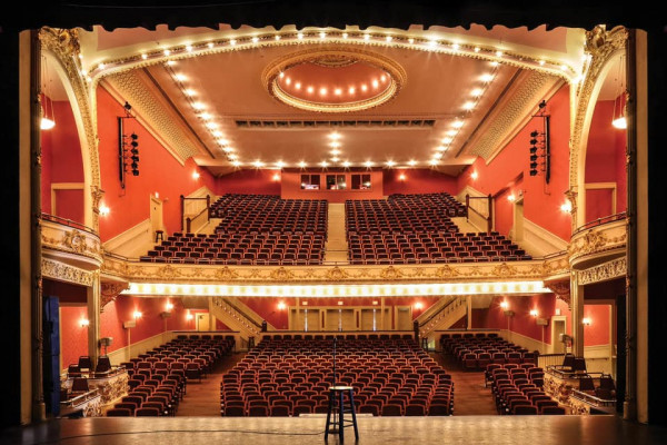 Paramount interior from stage 5 with mic stool